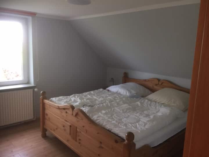 غرفة نوم كبيرة