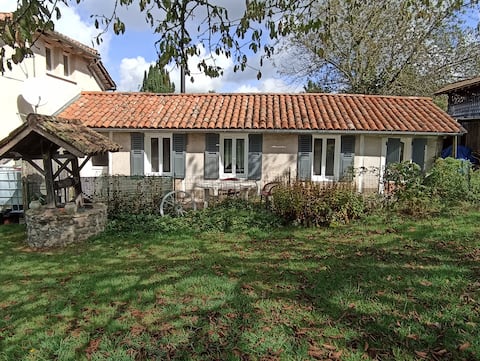 Small house in Arpajon-sur-Cère