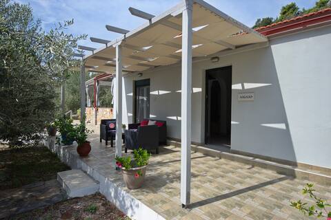 Aigaio Villa.Between the Aegean Blue & Olive Grove