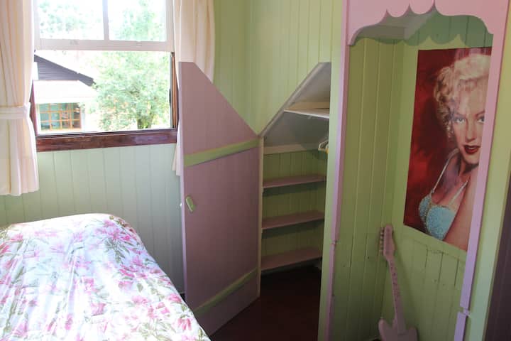 Quarto Elvis Presley