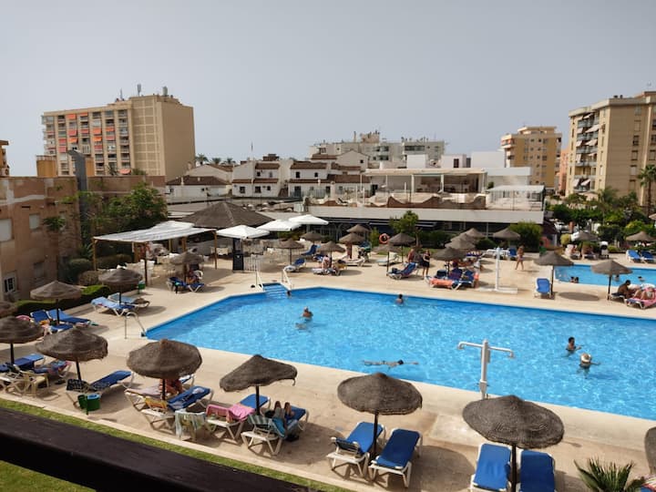Apartamento Con Piscina Cerca De La Playa - Torremolinos