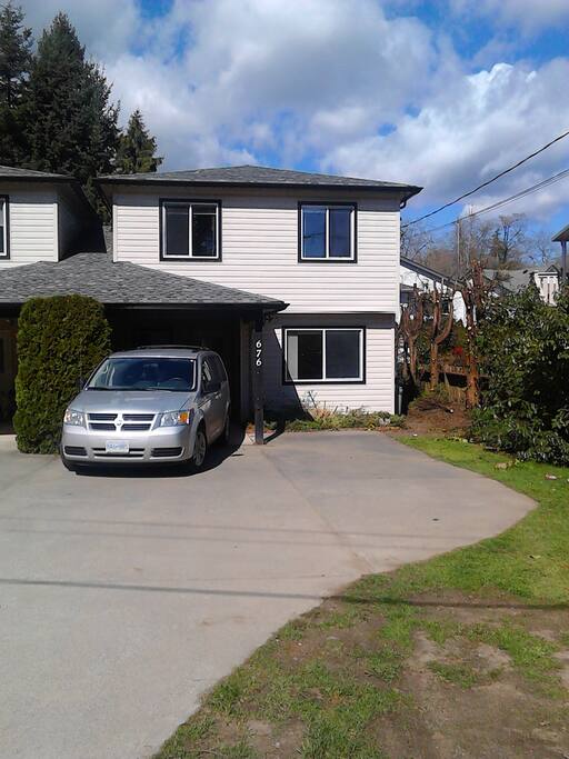 Front of property - luxury space for parking