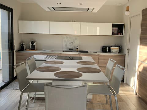Propriété Airbnb réussie: 92 m2, 200 m from the market, quiet à La Teste De Buch