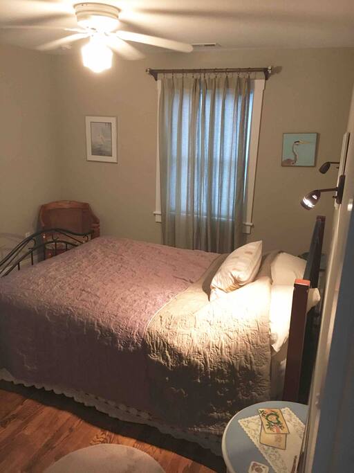 Queen bed
