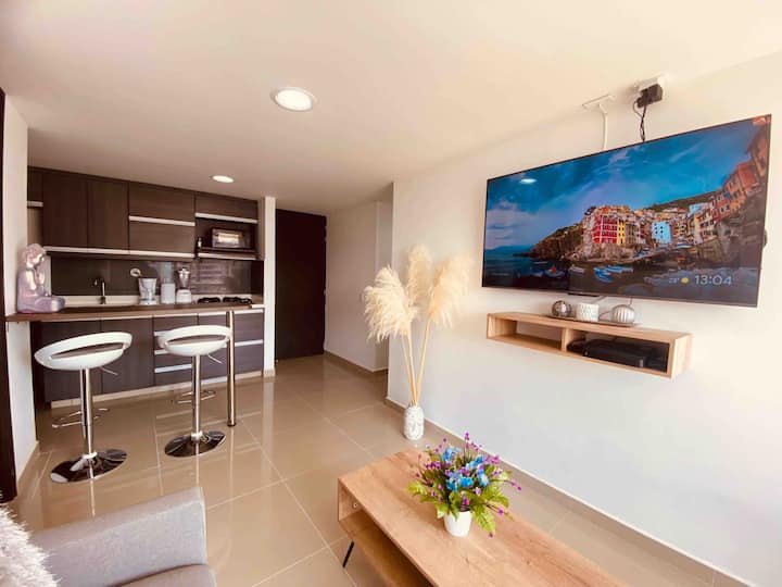 2br, Loma Del Indio, Piscina, Vista, Gym - Medellín