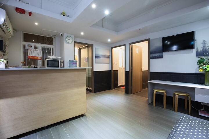Excellent for expatriates apartment 4BR 4T/B gallery image 2