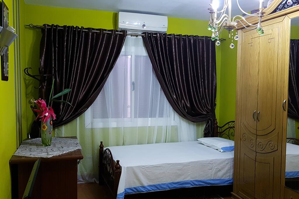 Bedroom 2 ( 2 single bed)