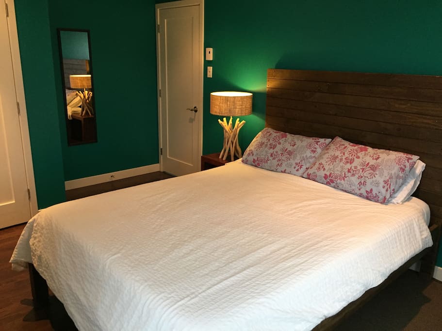 2nd upstairs bedroom