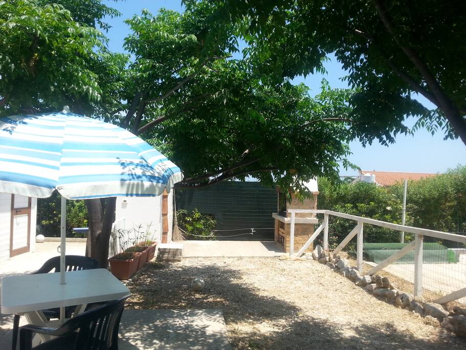 area all'aperto con barbecue