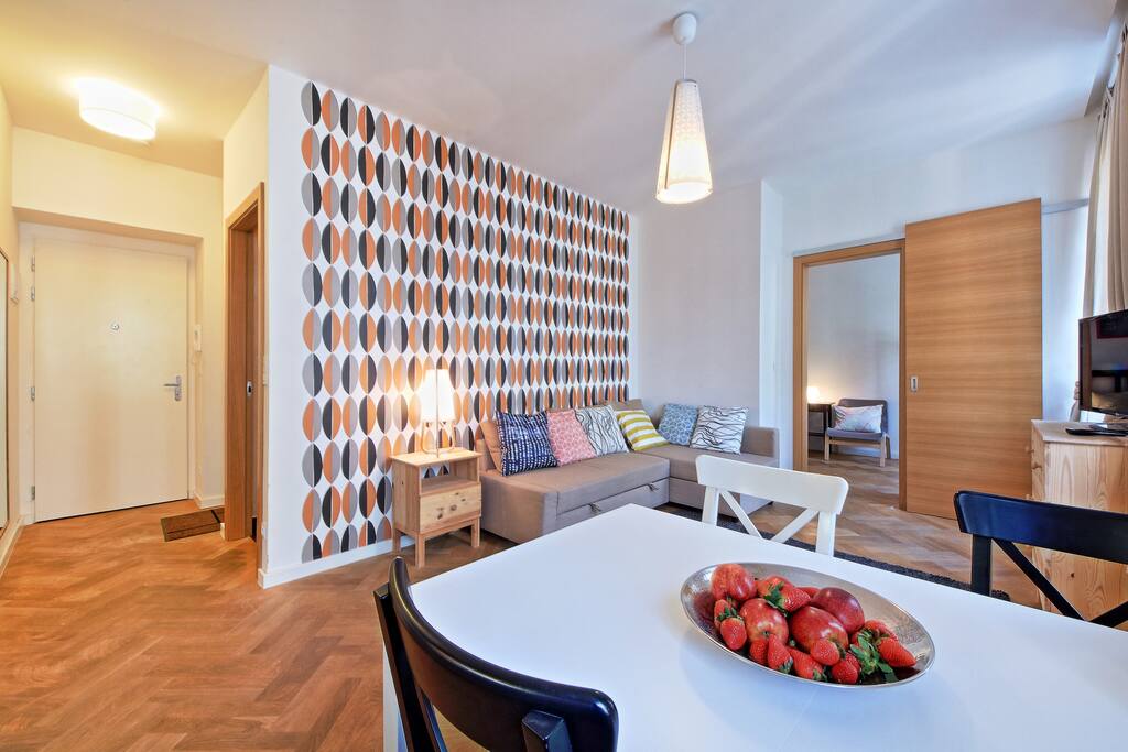 calm and quiet, free wifi, dining area
