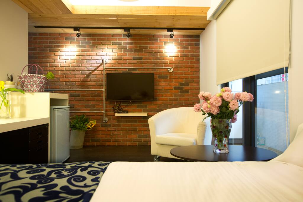 Industrial design wall
工业风的装修。