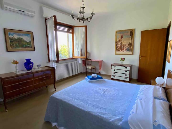 Master room with air conditioning and sea and fields view