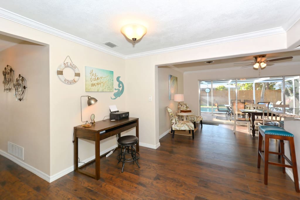 Laminate Wood Flooring Throughout