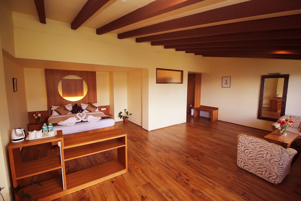 The Suite rooms have generous space and are luxuriously furnished.