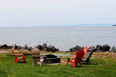 RELAXING Seaside cottage in Caraquet NB-Acadia