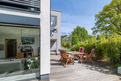 close to the beach, quiet, high quality, individual - "Lore"