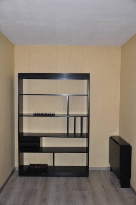 Spacious living room