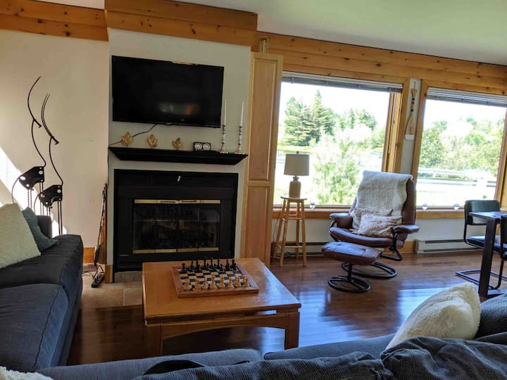 Lakefront Chalet 3 Mins From Mt Orford - Orford