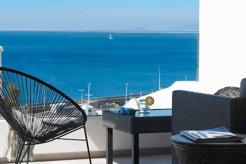 Luxury Ocean View 2Bedroom Retreat APT & Jacuzzi