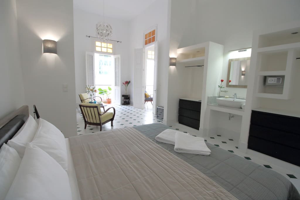 Suite 1