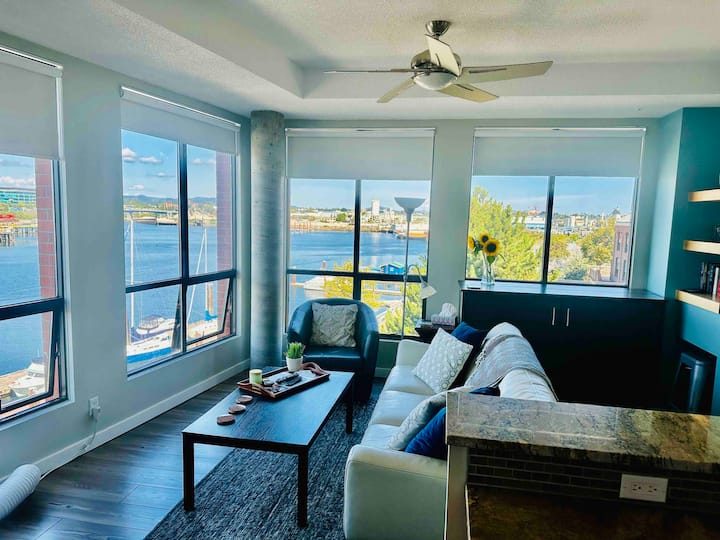 Harbour View Downtown/free Parking, Sleeps 4 - Victoria