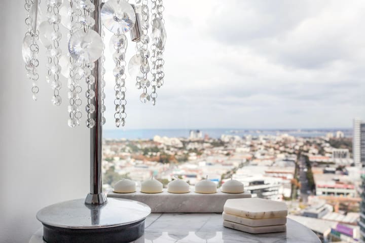 PERFECT LOCATION nxt to CROWN CASINO, MCEC, CITY