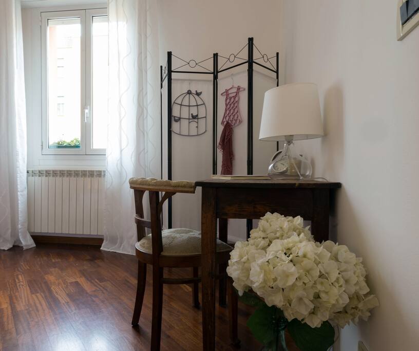The bedroom - desk - third bed if required