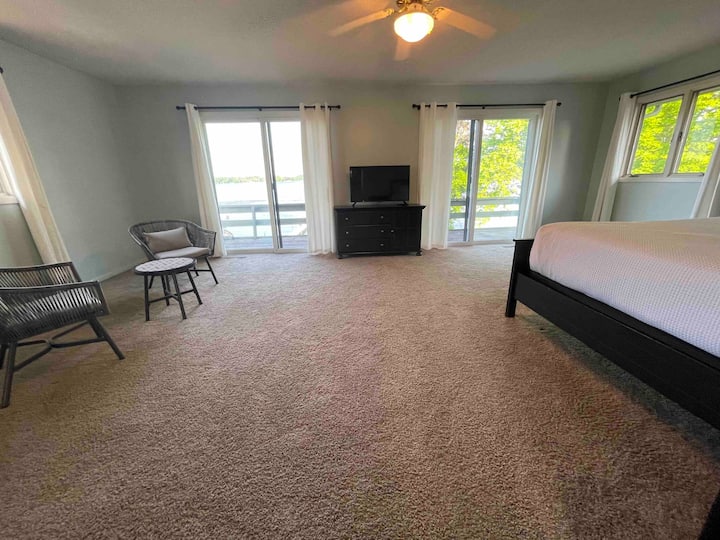 غرفة نوم كبيرة 