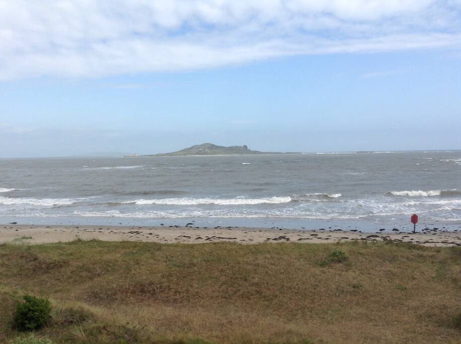 Sea view during an easterly. Ireland's Eye in distance.