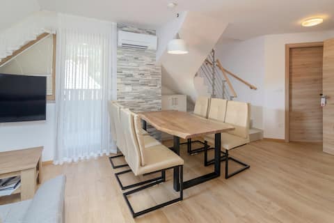 Successful Airbnb property: Alpine Oasis Villa Vita - Apartment 6 in Log