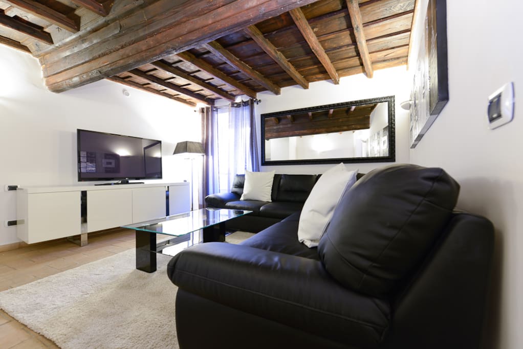Living room - (Sleeps 2)