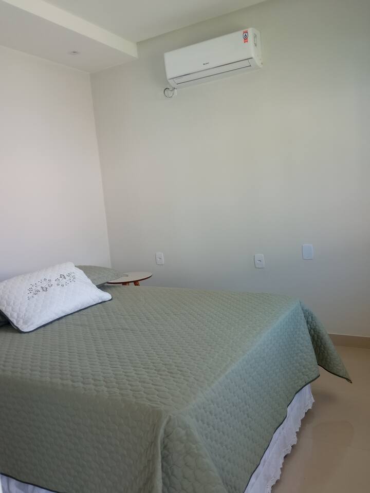 Chambre avec lit double