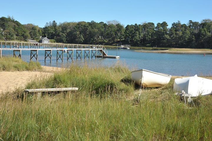 California Contemporary, Walk To Beach, 1.3 Acres - Chatham, MA