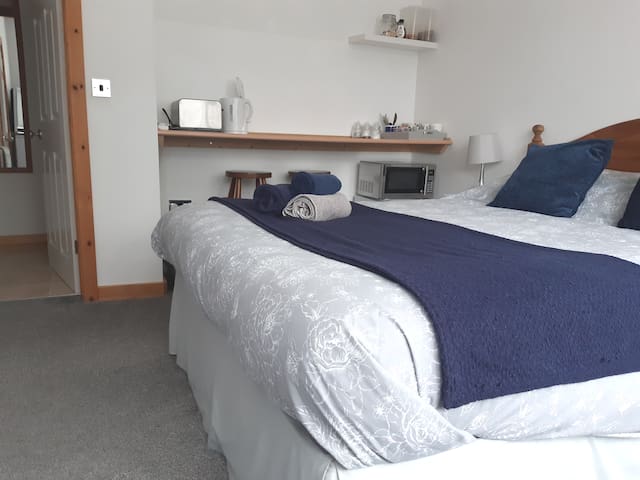 Airbnb Wool Holiday Rentals Places To Stay England
