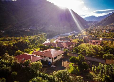 Nestled in paradise    SLEEPS  19 by Pastaza River
