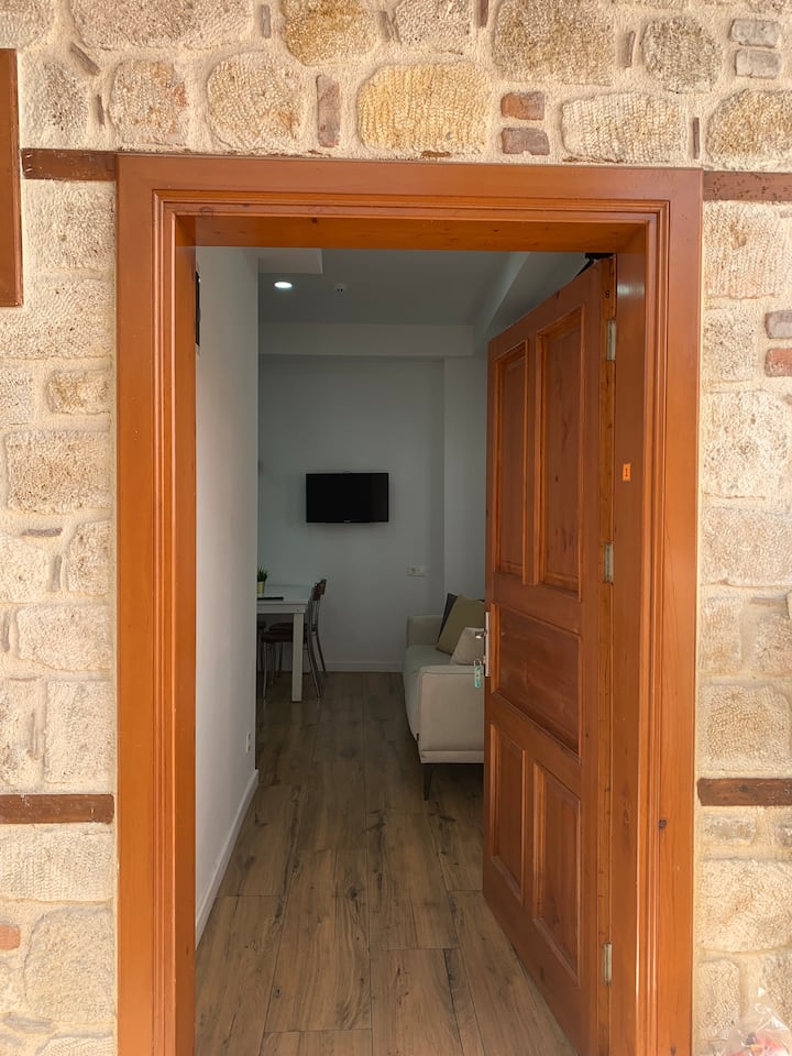 Two Bedrooms Apartment, Ground Floor In Old Town - Antalya