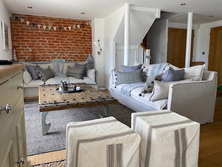 Seaside Cottage With Sea View & Beach On Doorste - St Austell