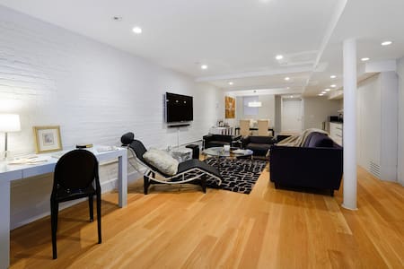 Uptown Chic - Hoboken