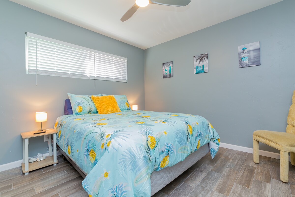 guest room 1 with SmartTV