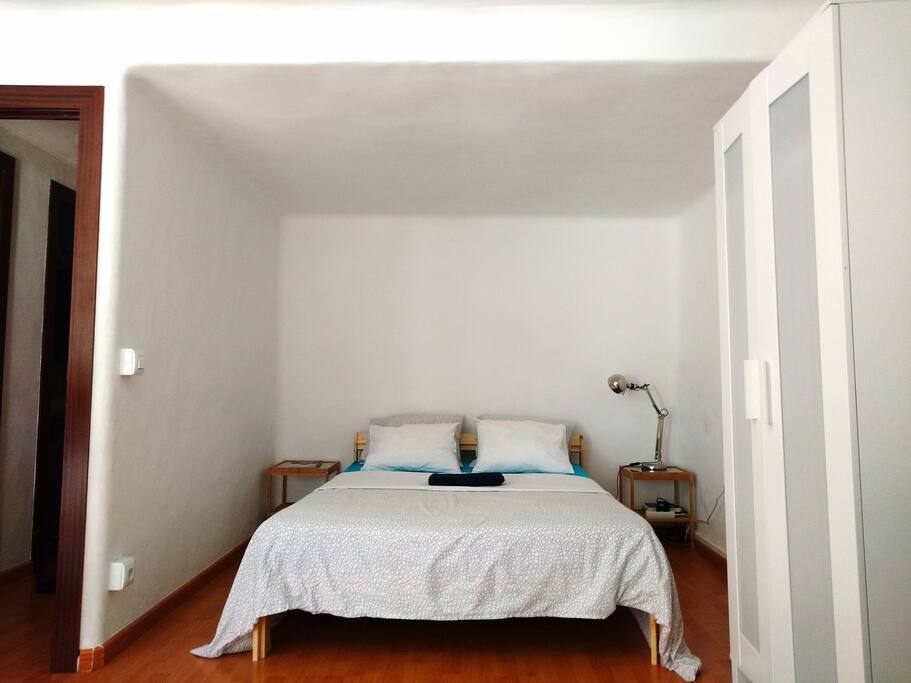 Master bedroom with balcony, with double bed + sofa that turns into double bed