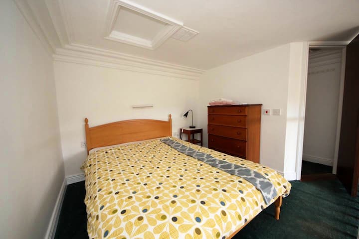 Double bed upstairs 