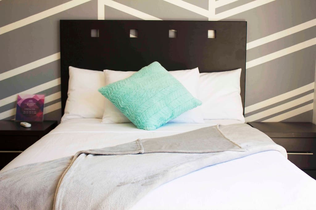 Cama Matrmonial / Double Bed