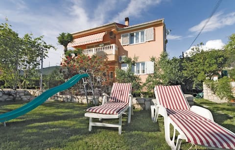 Apartment with divine terrace