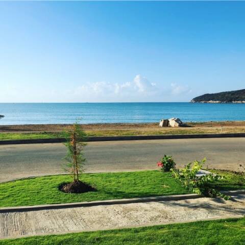 Wong’s Ocean View