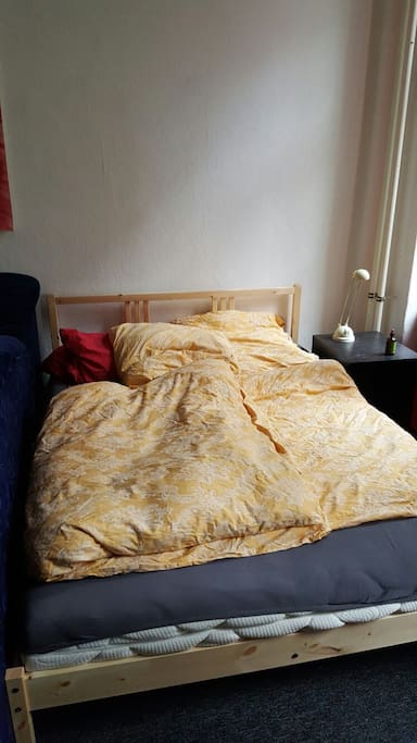 Private room big size bed