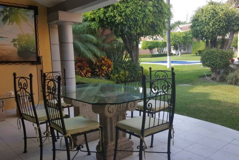 Terraza privada con alberca compartida en Kloster (8 casas)