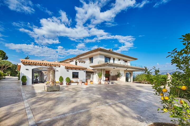 Villa Oscols gallery image 2