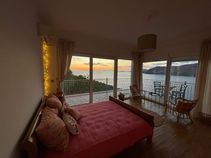 A quiet place with a stunning sunset