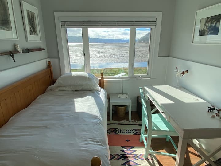 Main House sleeping nook. This space is not entirely private. It has a curtain for the doorway and shares the entrance to the bathroom. It’s a nice spot best for a heavy sleeper.