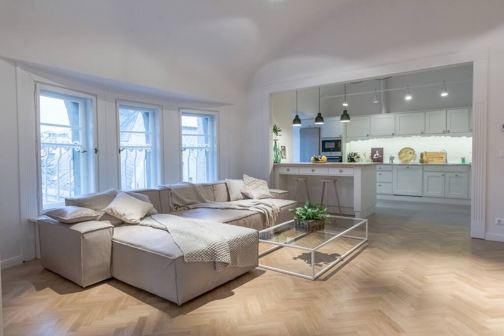 Sitting Room + Kitchen